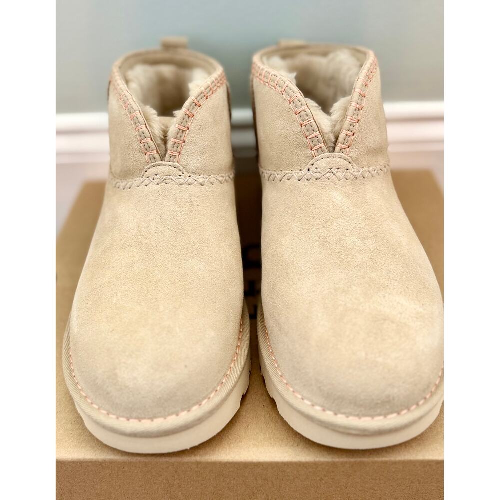 UGG Classic Ultra Mini Elaria Women’s Size 8 MDSD Suede Boots NIB